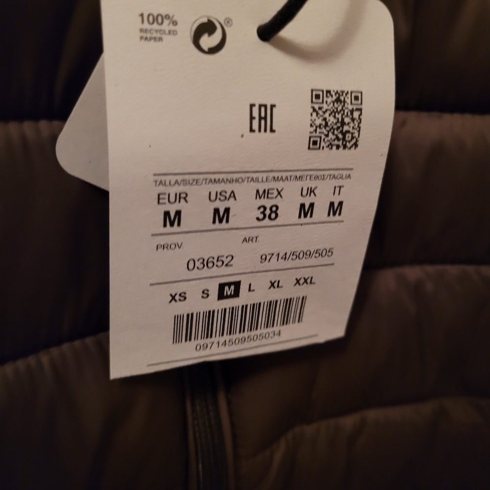 New puffer jacket - Picture 2 of 2